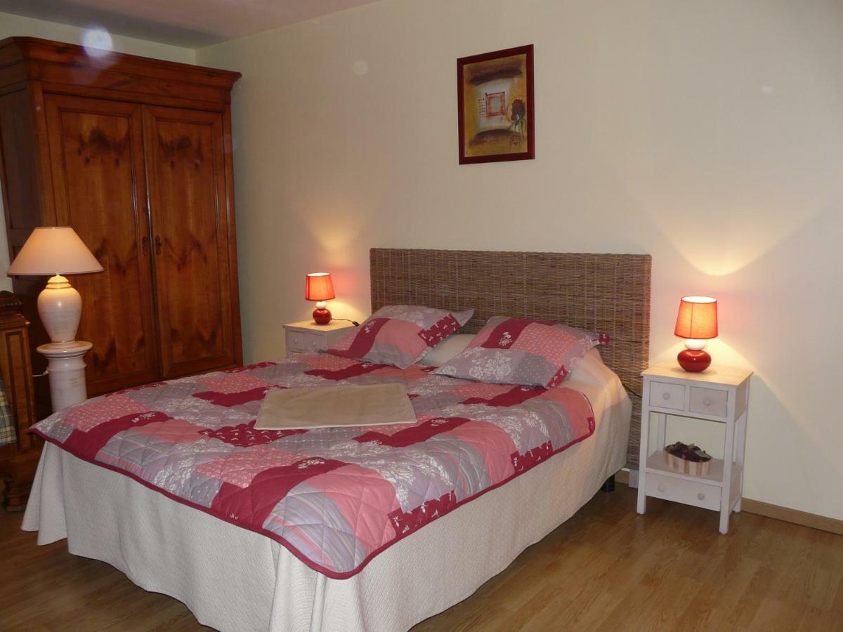 Chambre D'Hotes Le Pot Au Lait Bed & Breakfast Villaines-la-Juhel Exterior foto